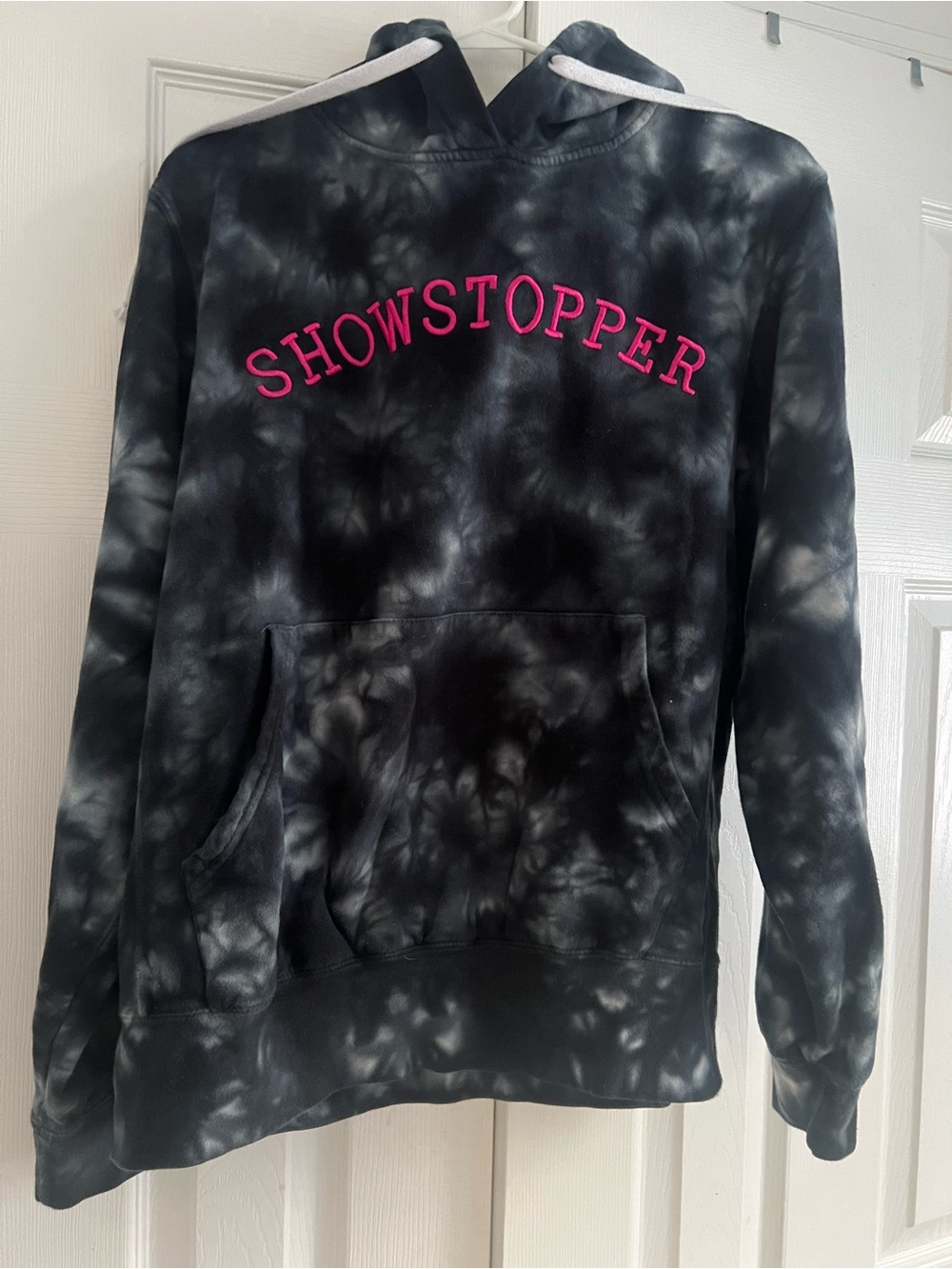 Showstopper Tie-Dye Pullover Hoodie - Black & Pink